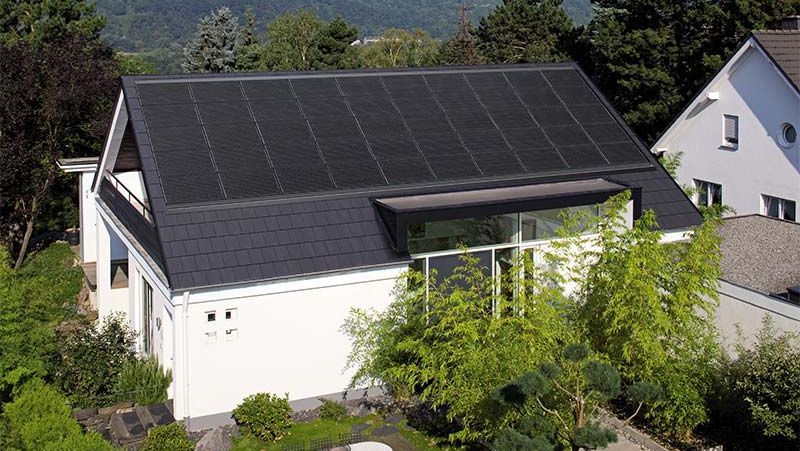 Haus mit Solar Panellen